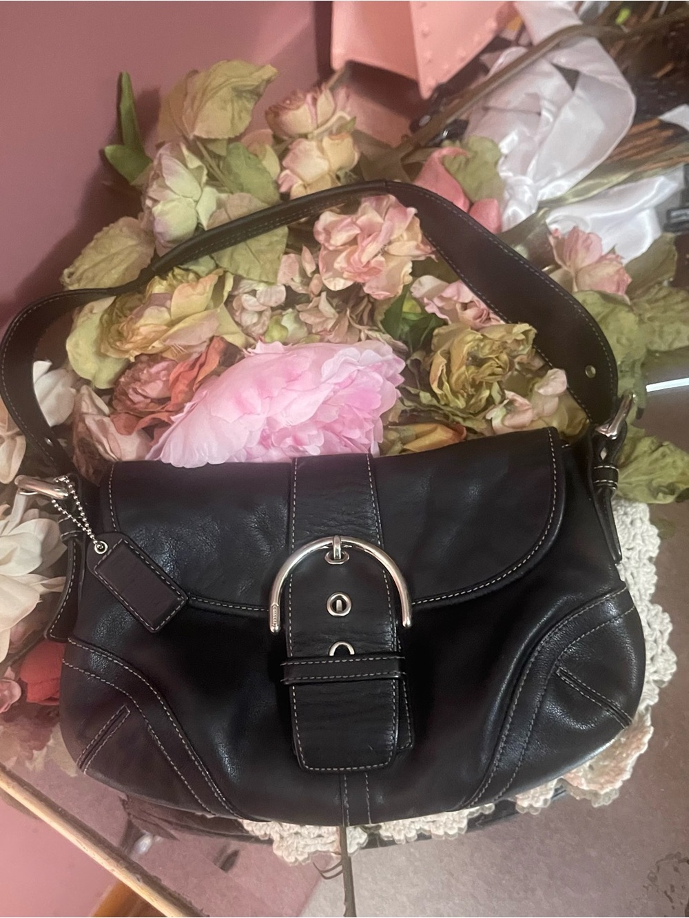 Coach vintage Black Leather Shoulder Bag with Silver-Tone Buckle - Picture 9 of 10